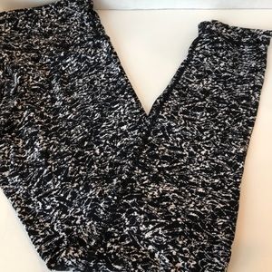 Lululemon leggings. Like new. Barely worn.